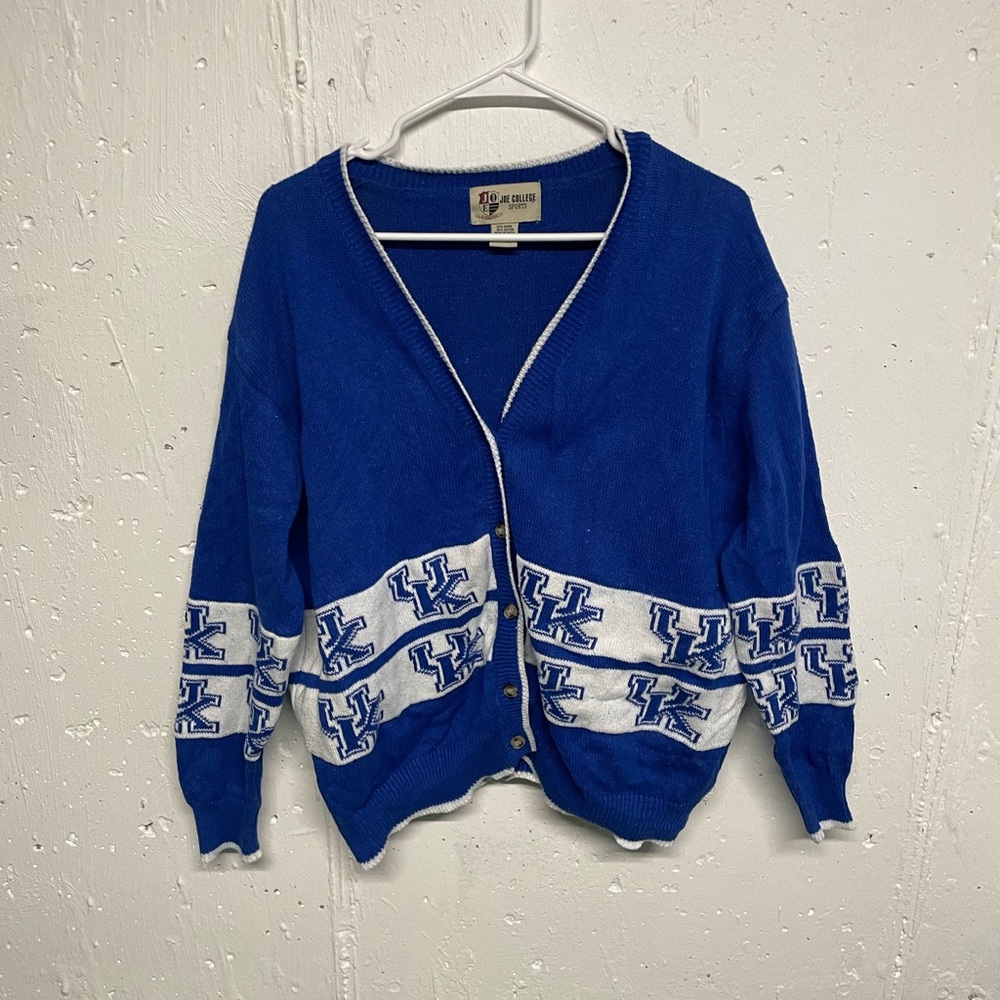 Vintage University of Kentucky UK sweater. Size Large. Fits like a small/medium.